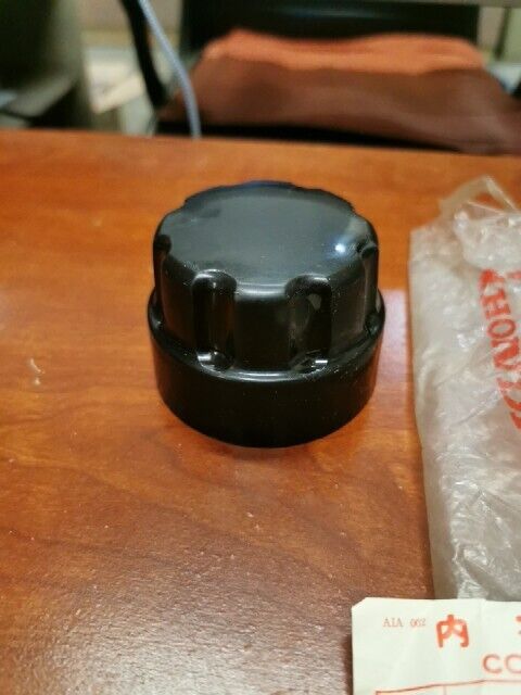 NOS Honda SL350 K1 K2 TOOL BOX CAP 83541-312-000 H98