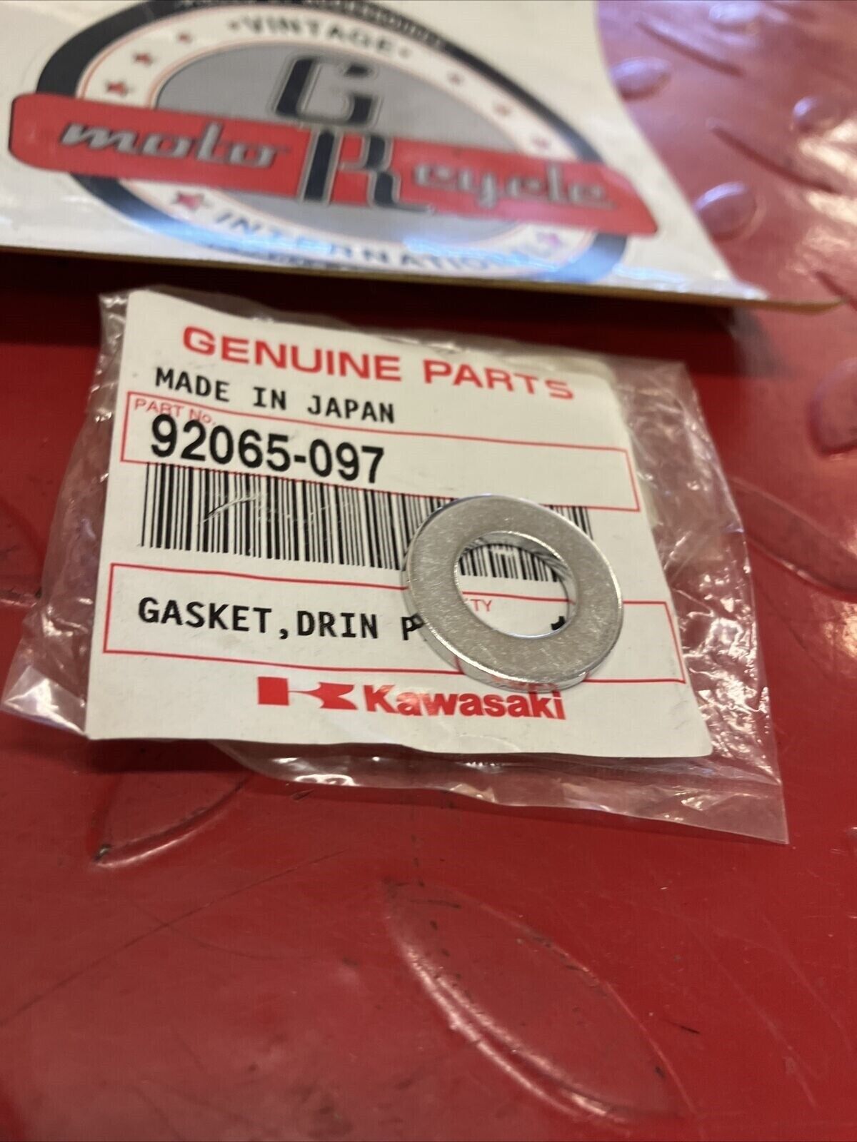 NEW NOS KAWASAKI DRAIN PLUG GASKET WASHER 92065-097 K12