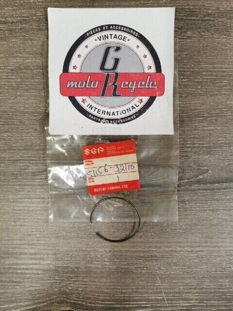NOS SUZUKI DR370 1978 1979 RM100 RM125 CIRCLIP FORK OIL SEAL 51156-32110 S52