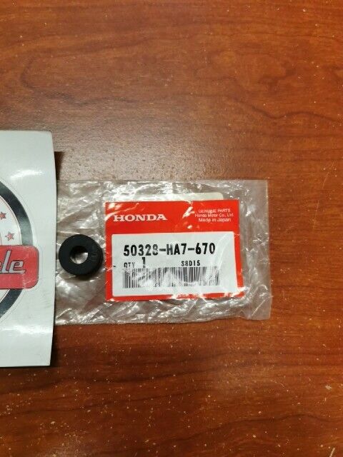 NOS Honda CBR600F ST1300 TRX350 XL700 BATTERY HOLDER RUBBER A 50328-HA7-670 H150