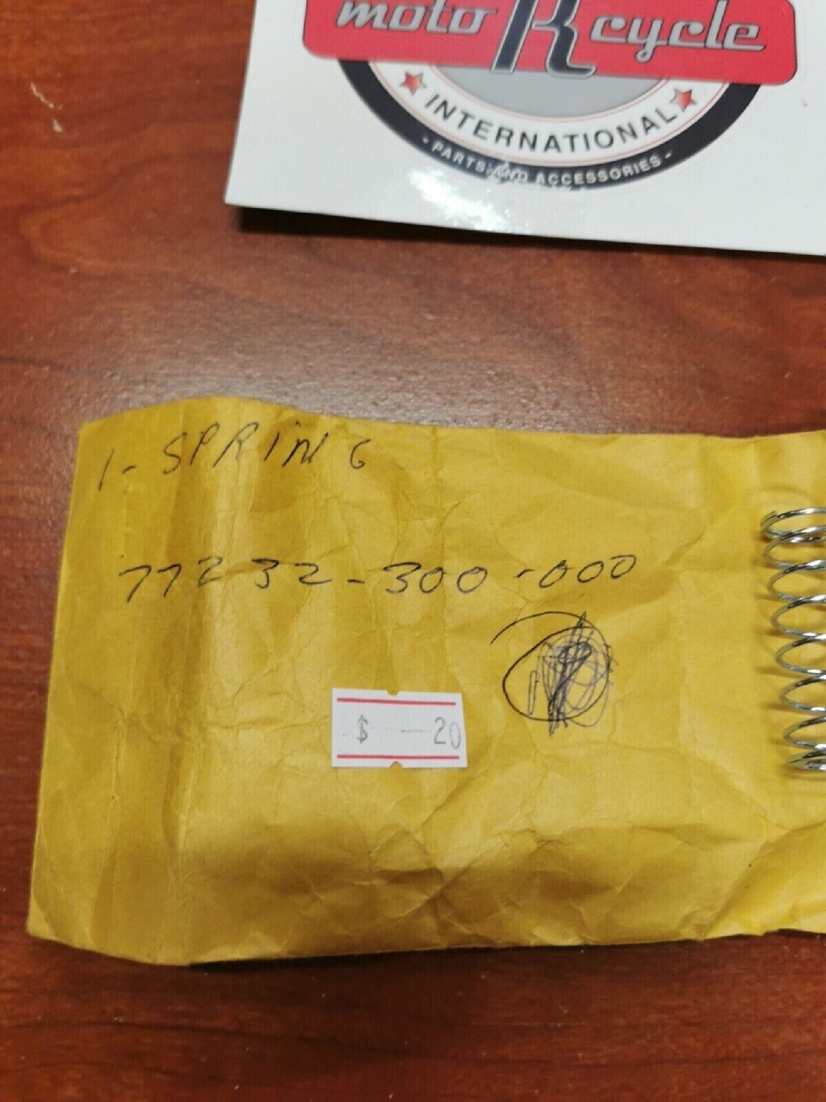 NOS Honda CB500 SL175 SL350 CB750 CL350 SPRING SEAT CATCH 77232-300-000 H33