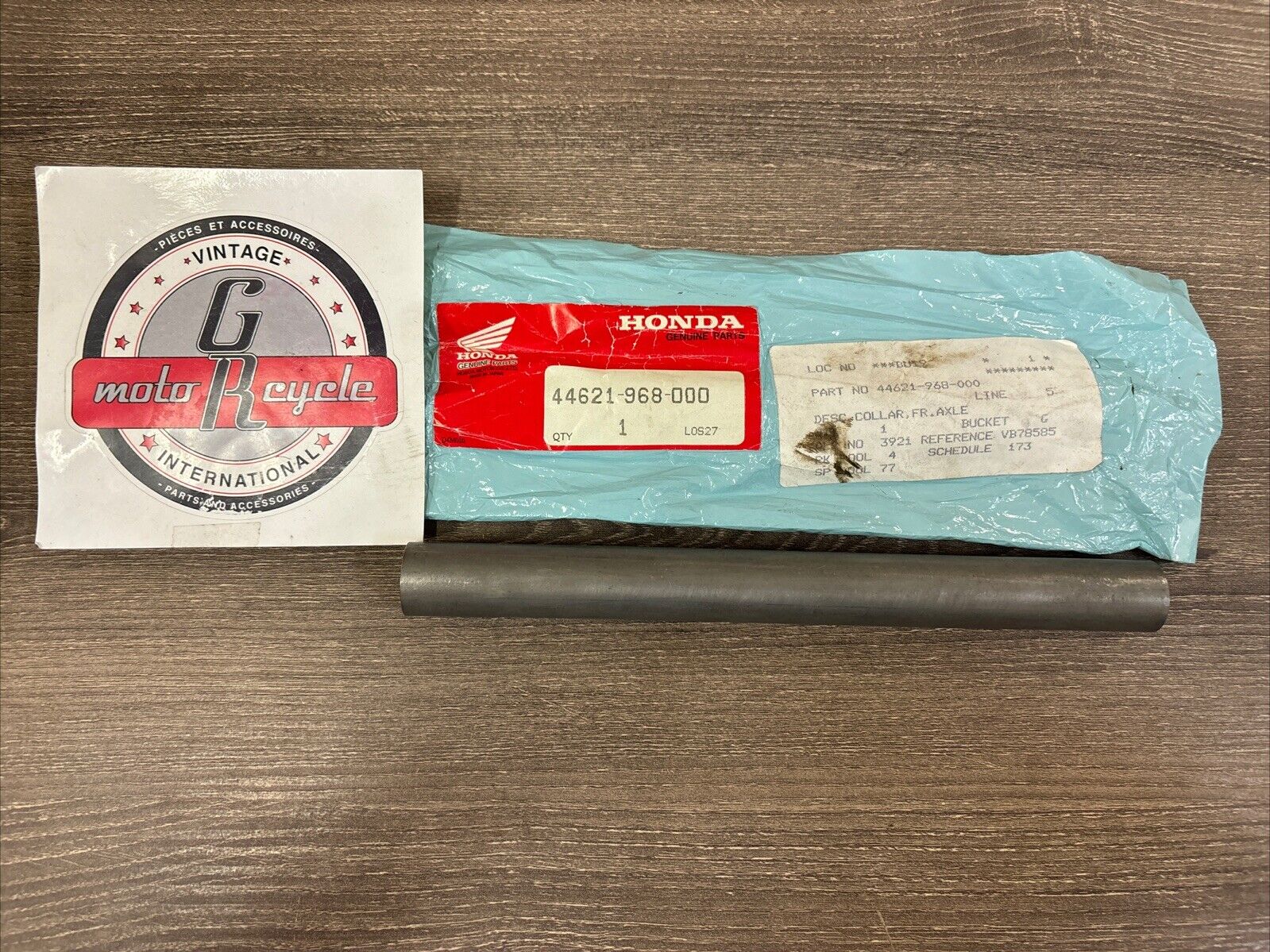 NOS Honda ATC110 ATC125M ATC185S FRONT AXLE COLLAR 44621-968-000 H119