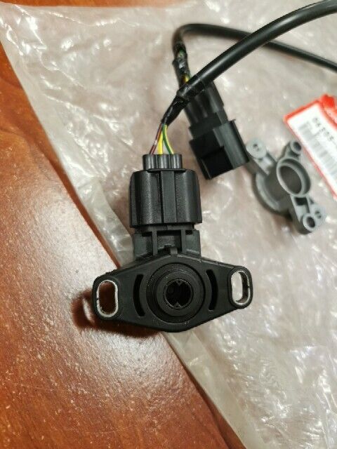 NOS Honda TRX500 THROTTLE SENSOR INCOMPLETE 06305-HN2-405 H104