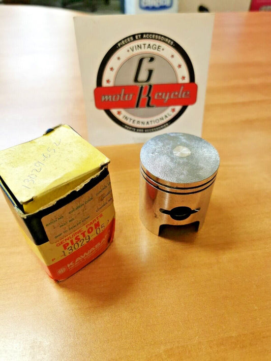 NOS KAWASAKI  MACH II S2  1973 1972  PISTON 0.020 O S 13029-052  K6