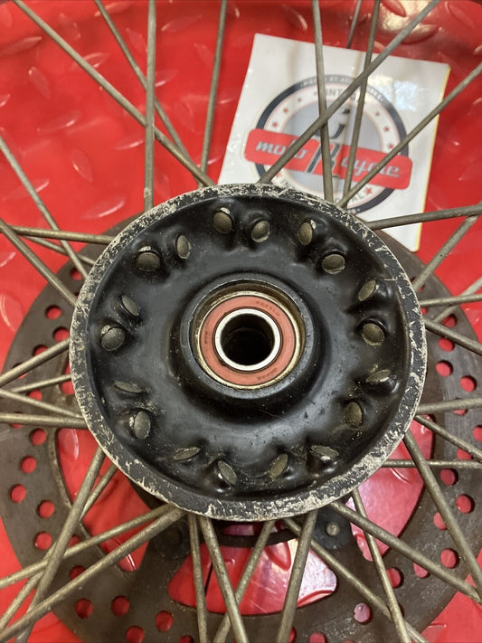 Suzuki RM250 1988 Front wheel RM250 1985 1987 1986 55311-28C01