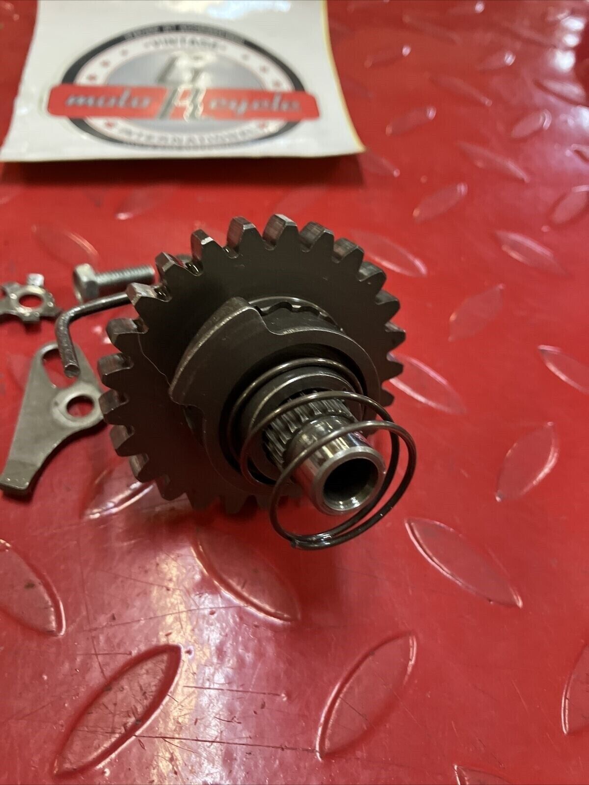 Honda CR80R 1990 kickstarter kick starter spindle shaft gear 28211-GC4-600