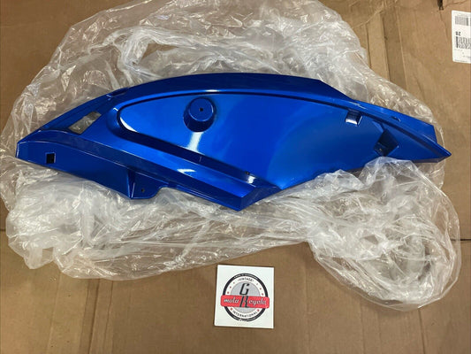 NOS Yamaha Wave Runner GX1800 FZR 2009 FZS 2010 2013 Side cover F2C-U377C-02-P4