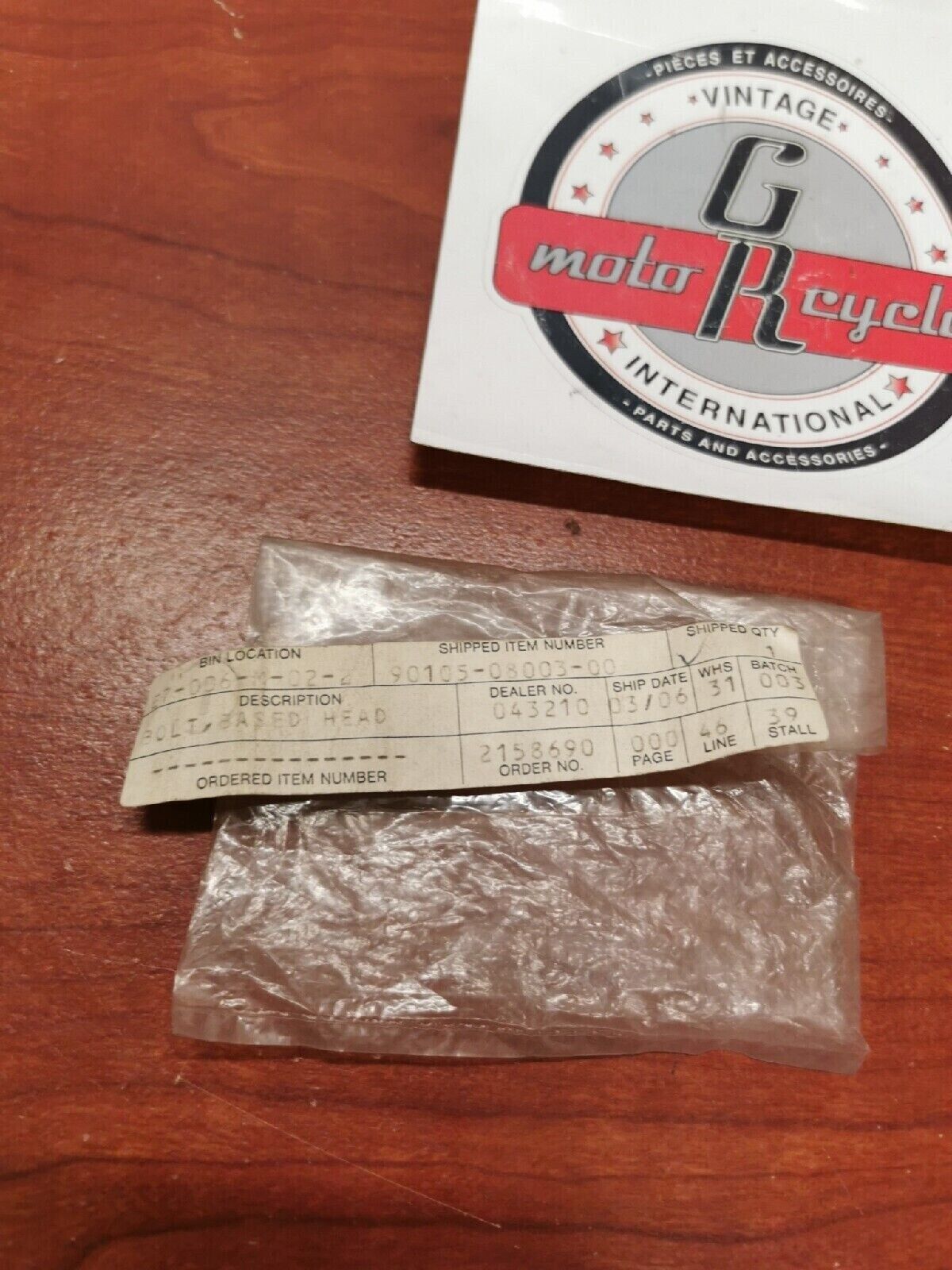 NOS Yamaha XJ700 XJ650 BASED HEAD BOLT 90105-08003-00 SUB. 90105-08729-00 Y72