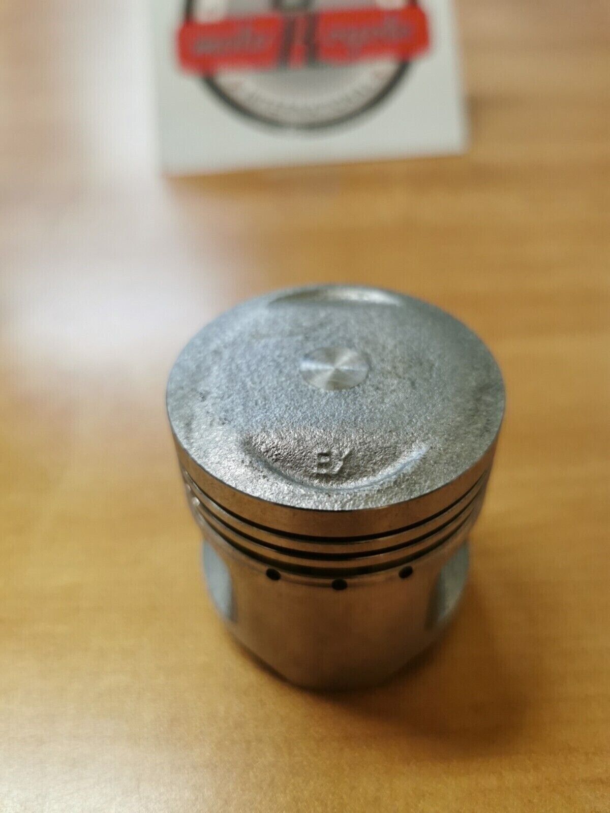 NOS HONDA  XL80  1981 - 1985  PISTON  STD  13101-177-000   H22
