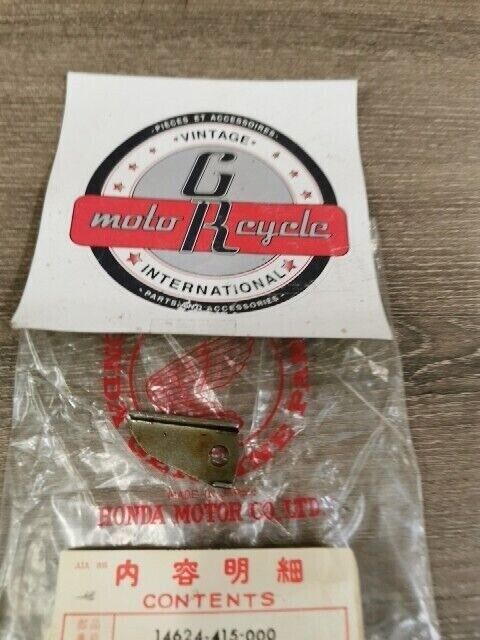 NOS HONDA CX500 1979 1980 PLATE CHAIN GUIDE 14624-415-000 H83