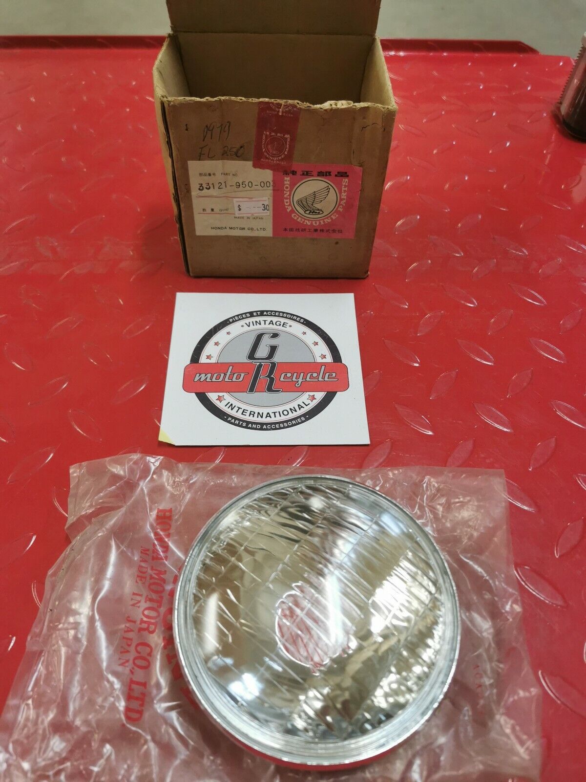 NOS Honda 1977 1978 1979 FL250 HEADLIGHT UNIT 33121-950-003 H8