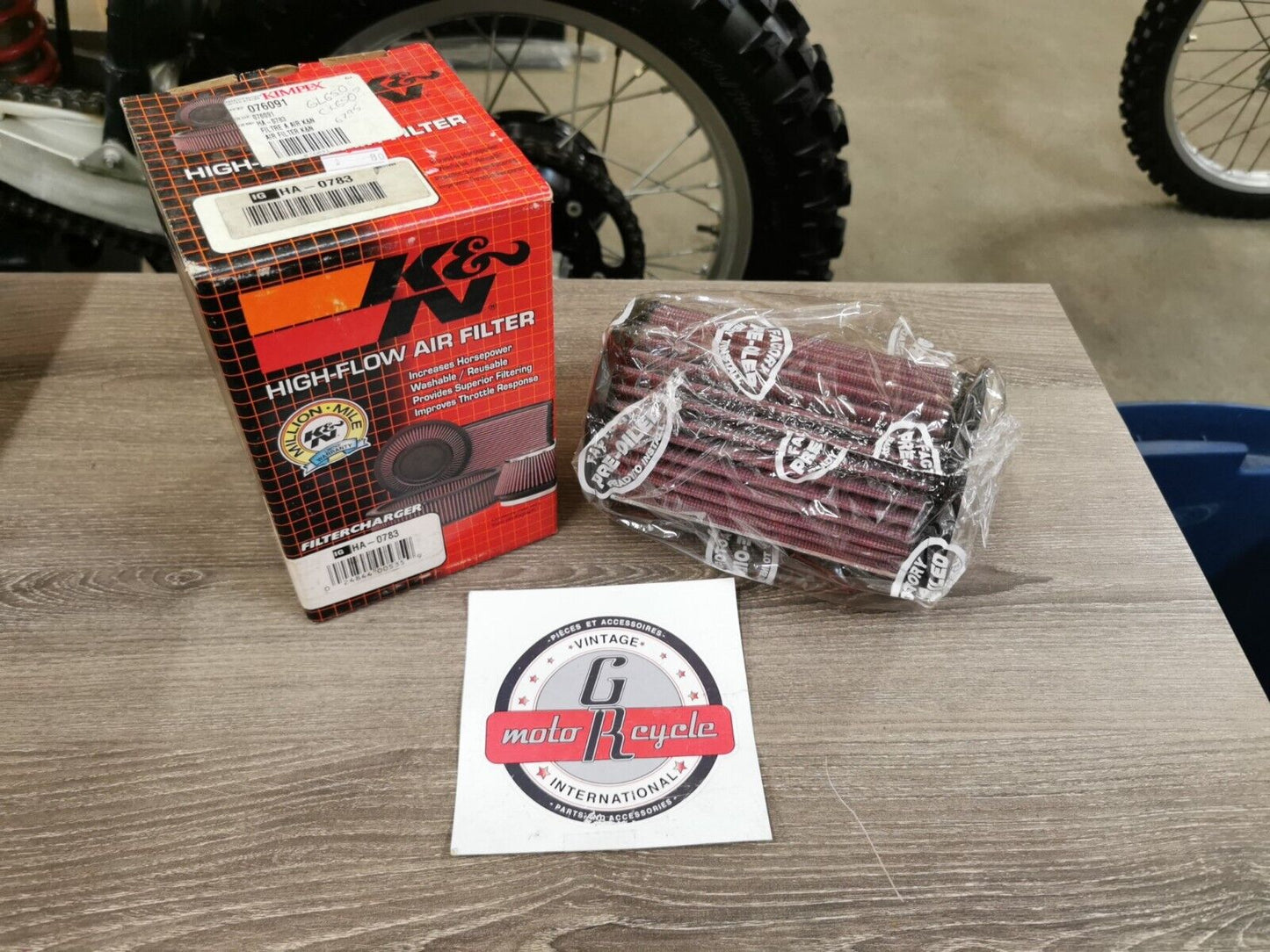 NOS K&N HONDA GL650 CX650 Air Filter HA-0783 J26