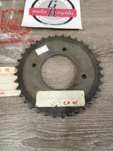 NOS HONDA C95 CA95 SPROCKET 36T 41201-201-000 H83