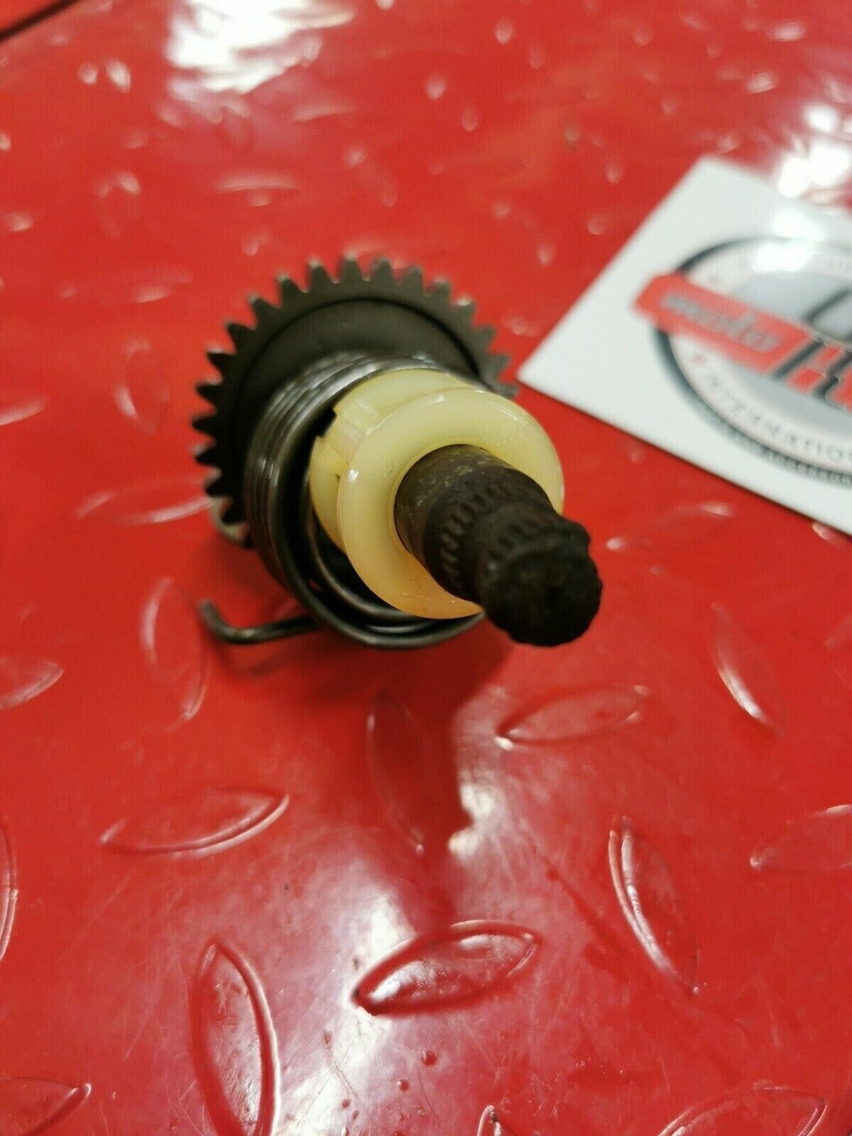 Kawasaki KX80 1979 kickstarter kick starter shaft spindle gear