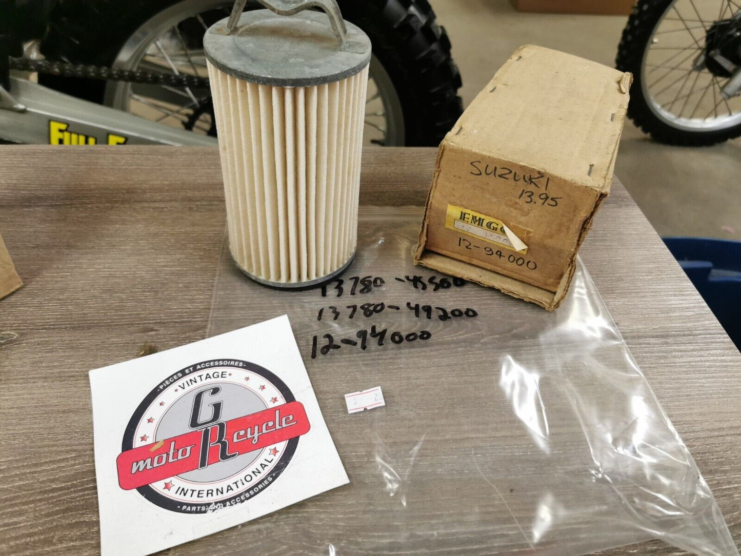 NOS EMGO SUZUKI GS1000 GS750 GS750L GS1100 AIR FILTER 12-94000 J26
