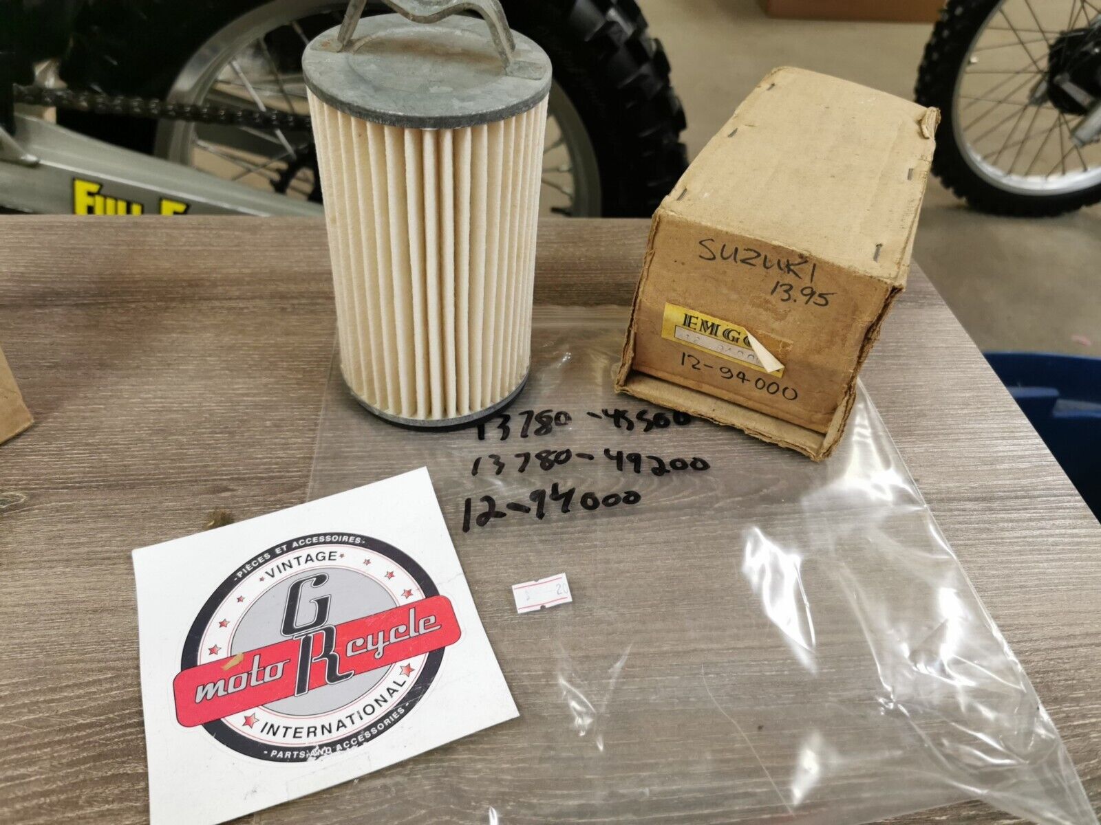 NOS EMGO SUZUKI GS1000 GS750 GS750L GS1100 AIR FILTER 12-94000 J26