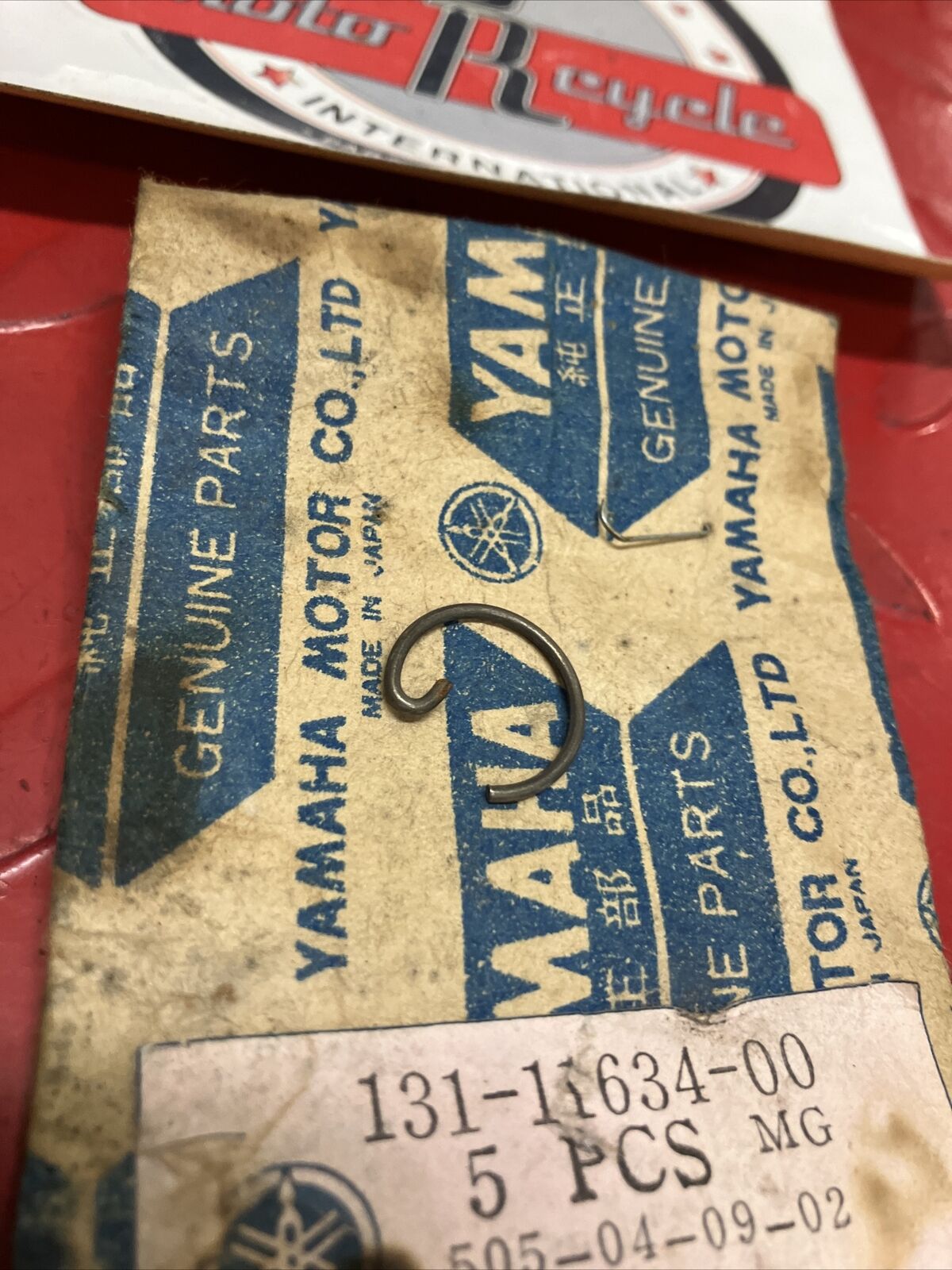 NOS YAMAHA CIRCLIP 131-11634-00-00 SUB BY 93450-15023-00 Y62