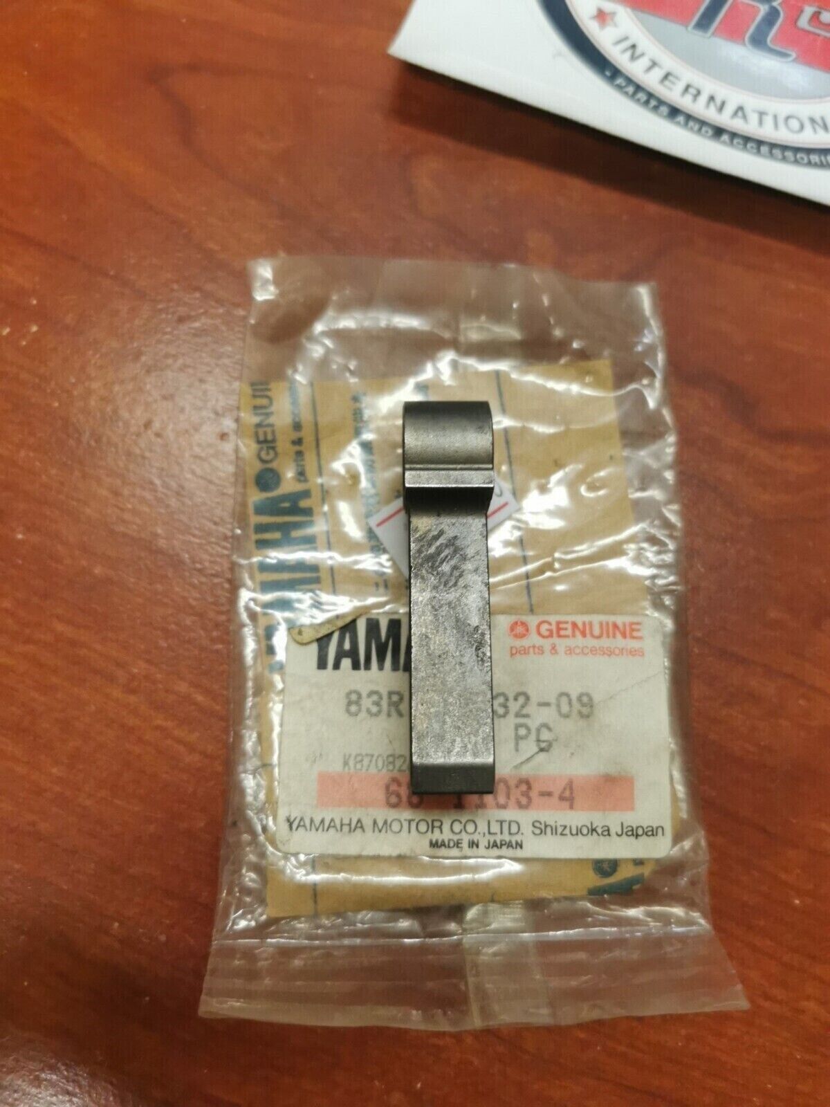 NOS Yamaha WEIGHT, WITH BUSH 83R-17632-09-00 SUB. 83R-W176A-00-00 Y87