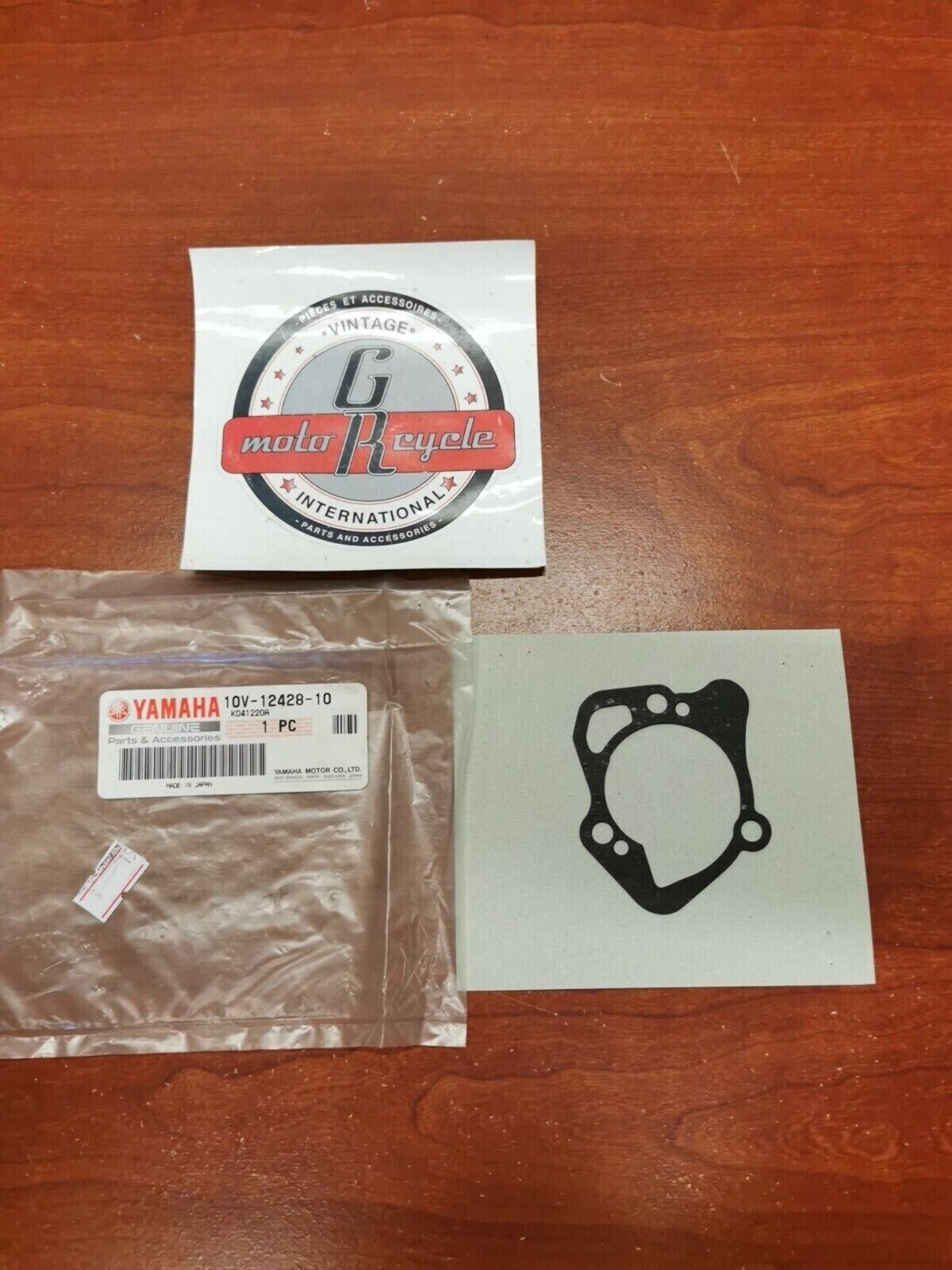 NOS Yamaha DT125 HOUSING COVER GASKET 10V-12428-10-00 Y100
