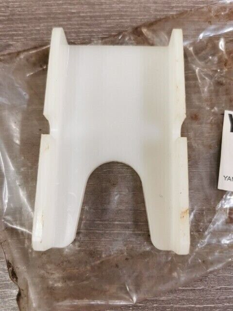 NOS YAMAHA EC340E ET340F BR250S ET340D ET300C WEAR PLATE 8F3-23735-00-00 Y188
