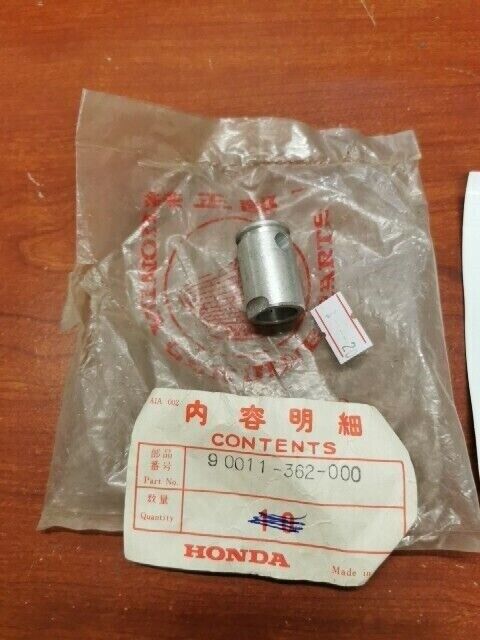 NOS Honda XL175 ROCKER ARM SHAFT PLUG 90011-362-000 H68