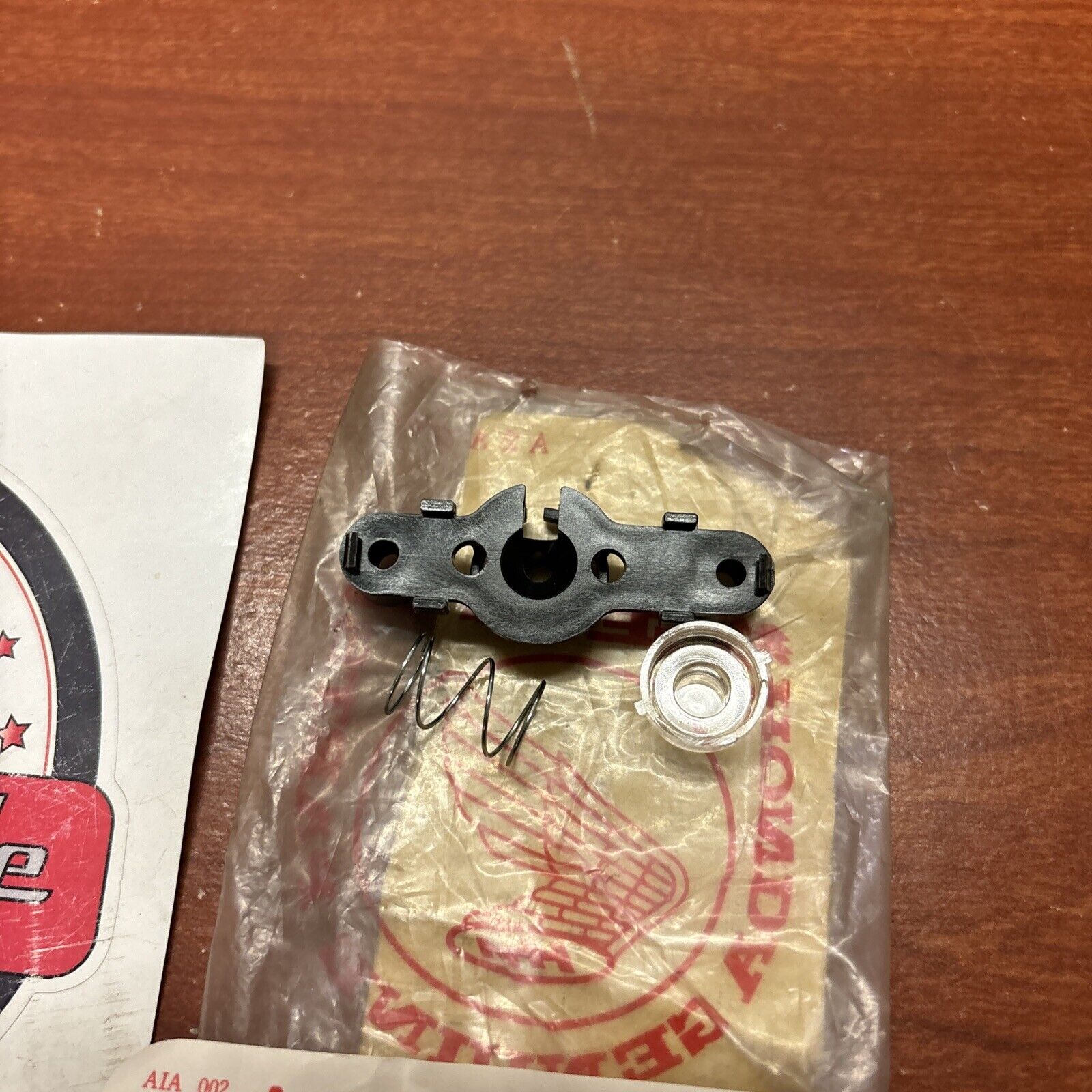 NOS Honda GX140 GX160 GX200 GX240 PROTECTOR LENS 38250-ZA8-701 H167