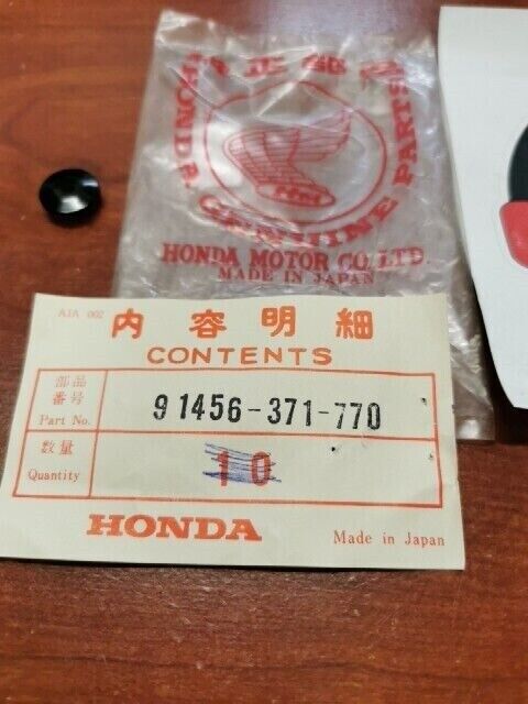 NEW NOS Honda CB1000R CB250 CB400 CB450S SOCKET BOLT CAP 91456-371-770 H90