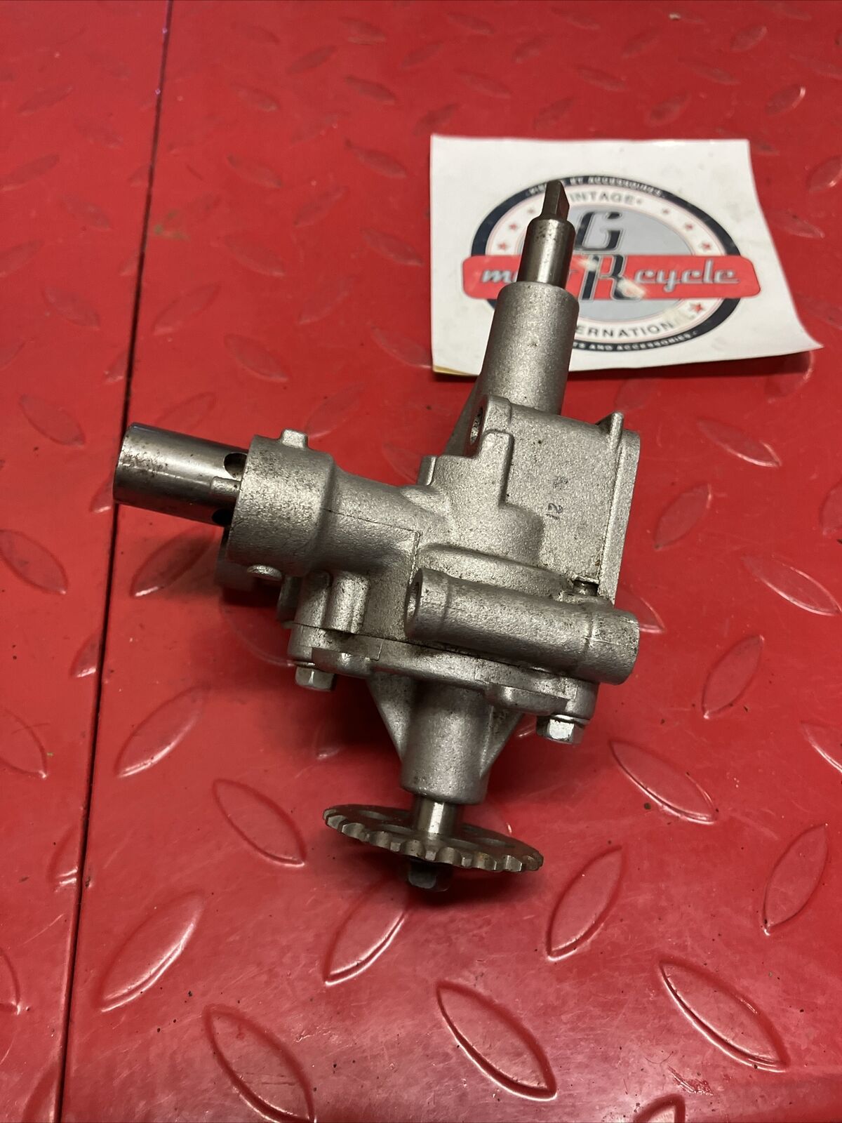 Honda VF500C VF500F 1984 1985 oil pump assembly U3