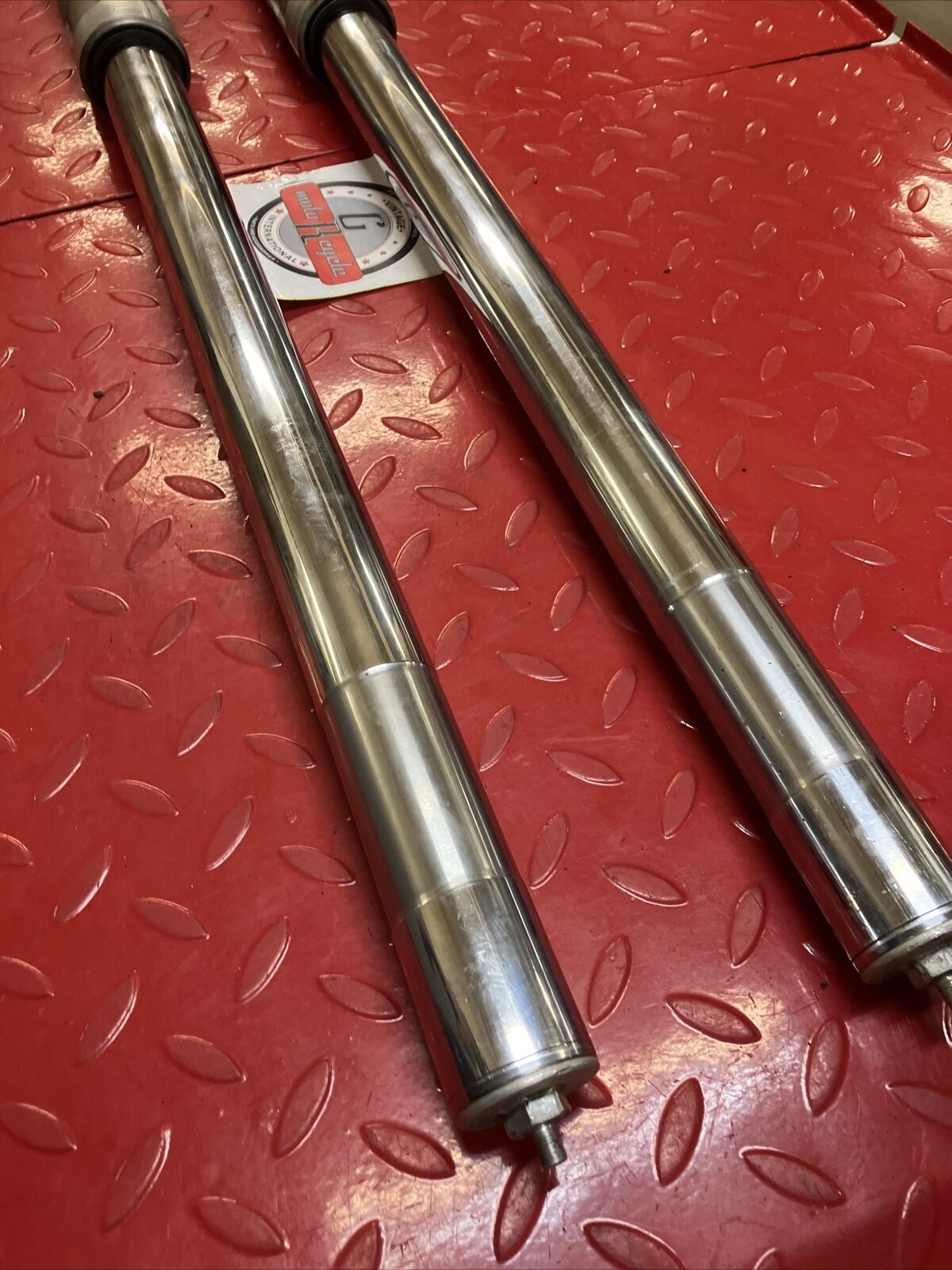 Honda CR250R 1985 front forks suspension damper right left 51400-KA4-831