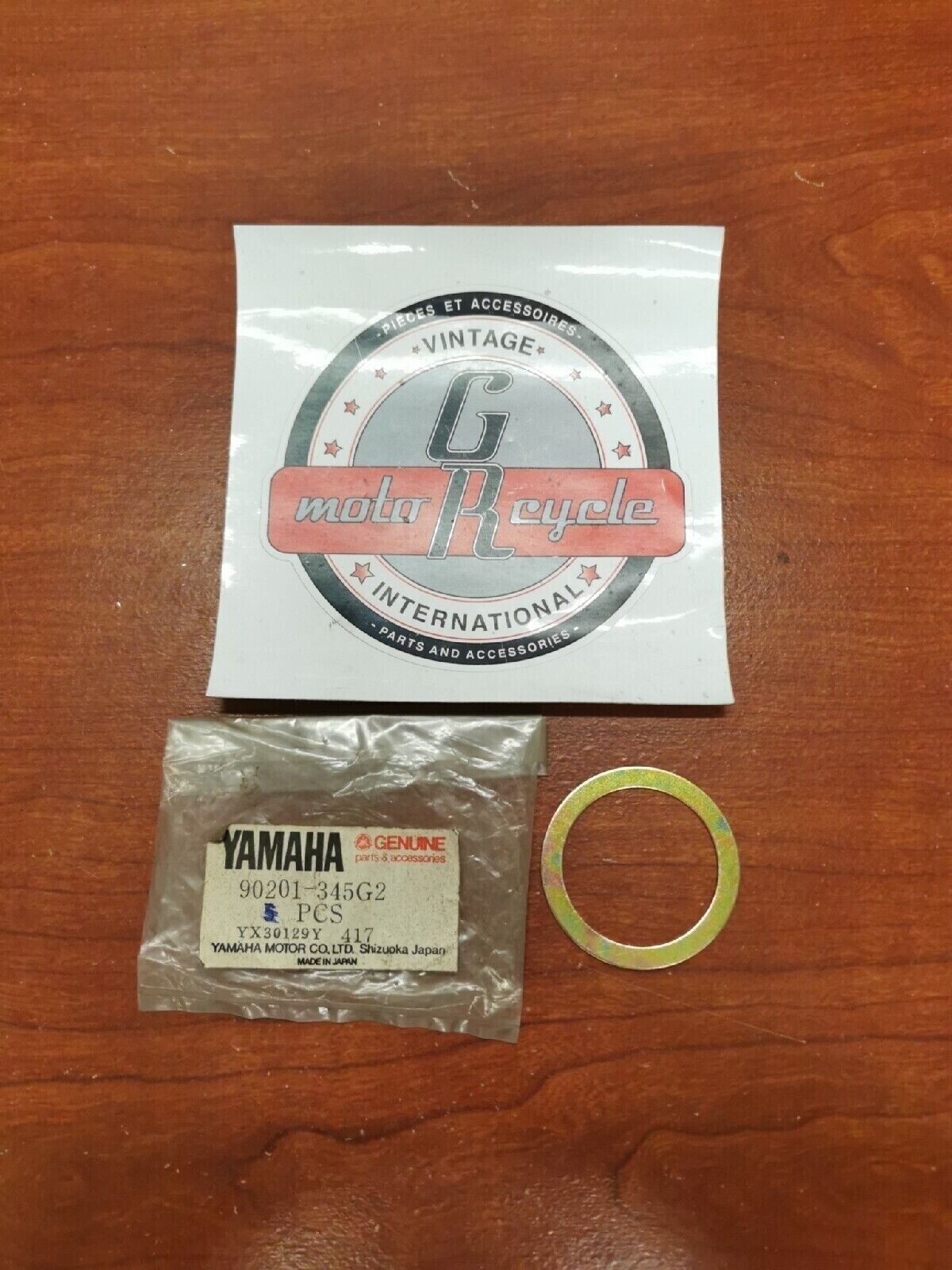 NOS Yamaha PLATE WASHER 90201-345G2-00 Y71