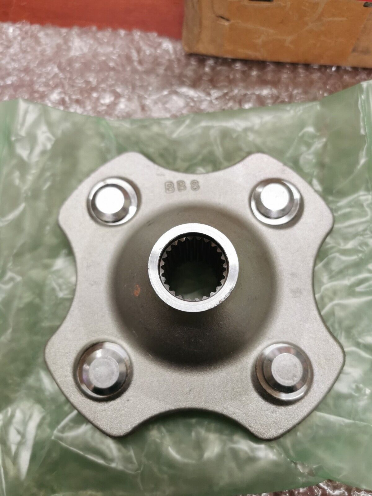 NOS Honda TRX250 TRX420 TRX200 TRX300 REAR WHEEL HUB 42410-HF1-A00 H64