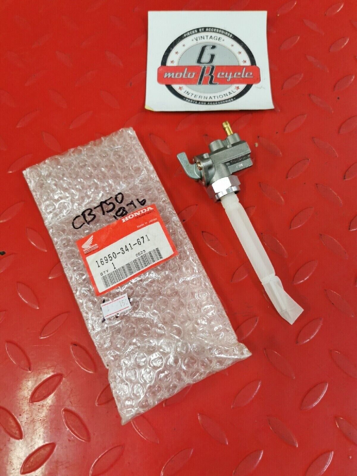 NEW NOS HONDA CB750 1976  PETCOCK 16950-341-671 H38
