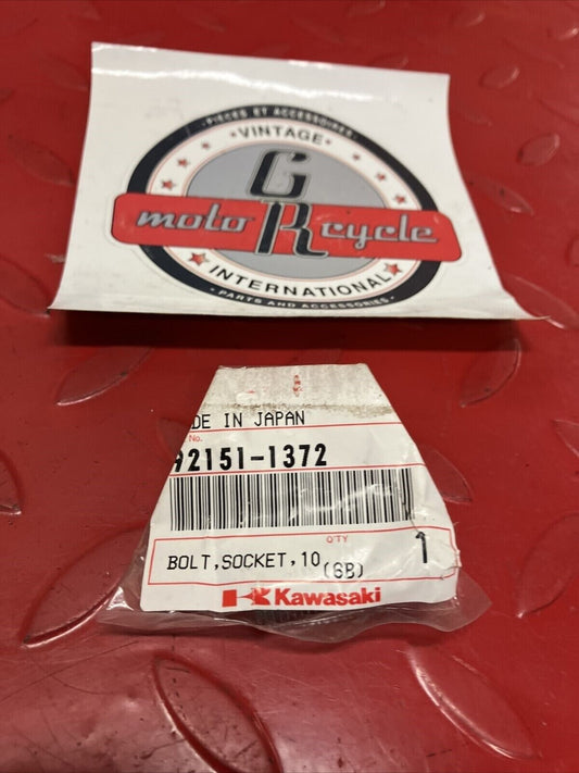 NEW NOS KAWASAKI BOLT SOCKET 10X30 92151-1372 K13