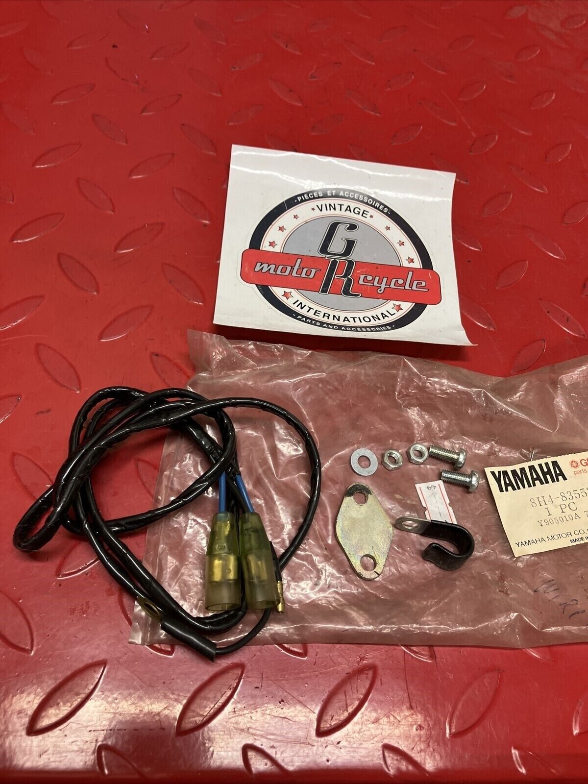 NOS YAMAHA SPEEDOMETER WIRE LEAD 8H4-83553-00-00 Y63