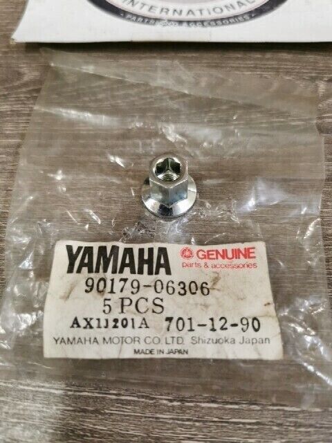 NOS YAMAHA TDM850 FZR1000F FZR600RE FZR400A XJ750J NUT 90179-06306-00 Y145
