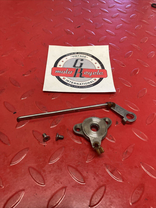 Suzuki RM250 1987 Exhaust power valve actuator rod