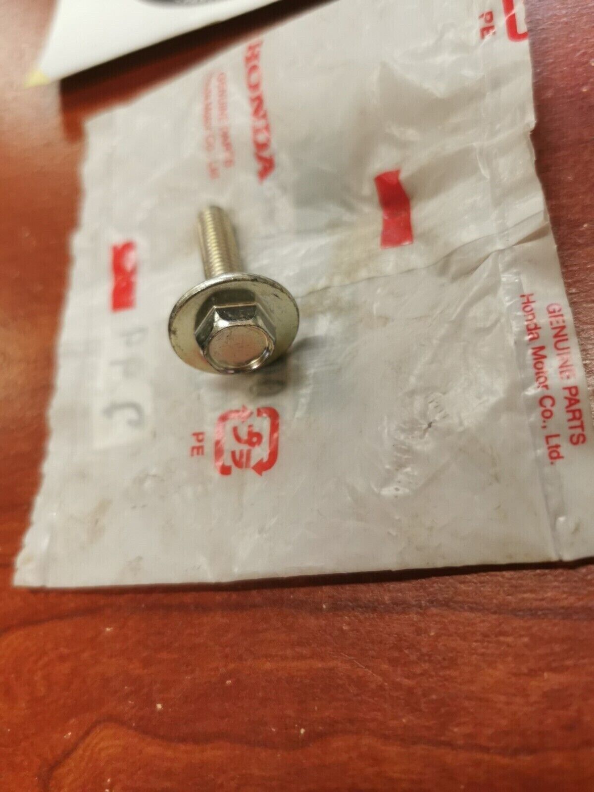 NOS Honda 1999 - 2009 2012 - 2014 trx400 WASHER BOLT 6x28 90022-HN1-000 H32
