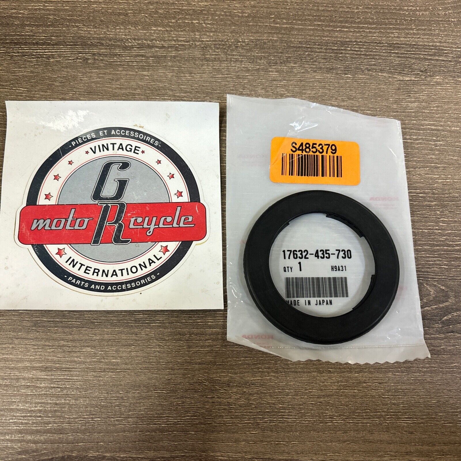NOS Honda ATC250ES CB1100R TRX200 D FUEL FILLER CAP GASKET 17632-435-730 H158