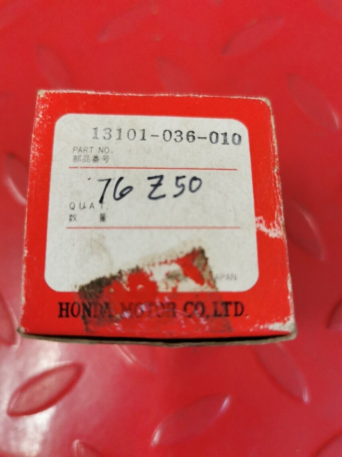 NEW NOS HONDA Z50 1976 PISTON  13101-036-010 H40