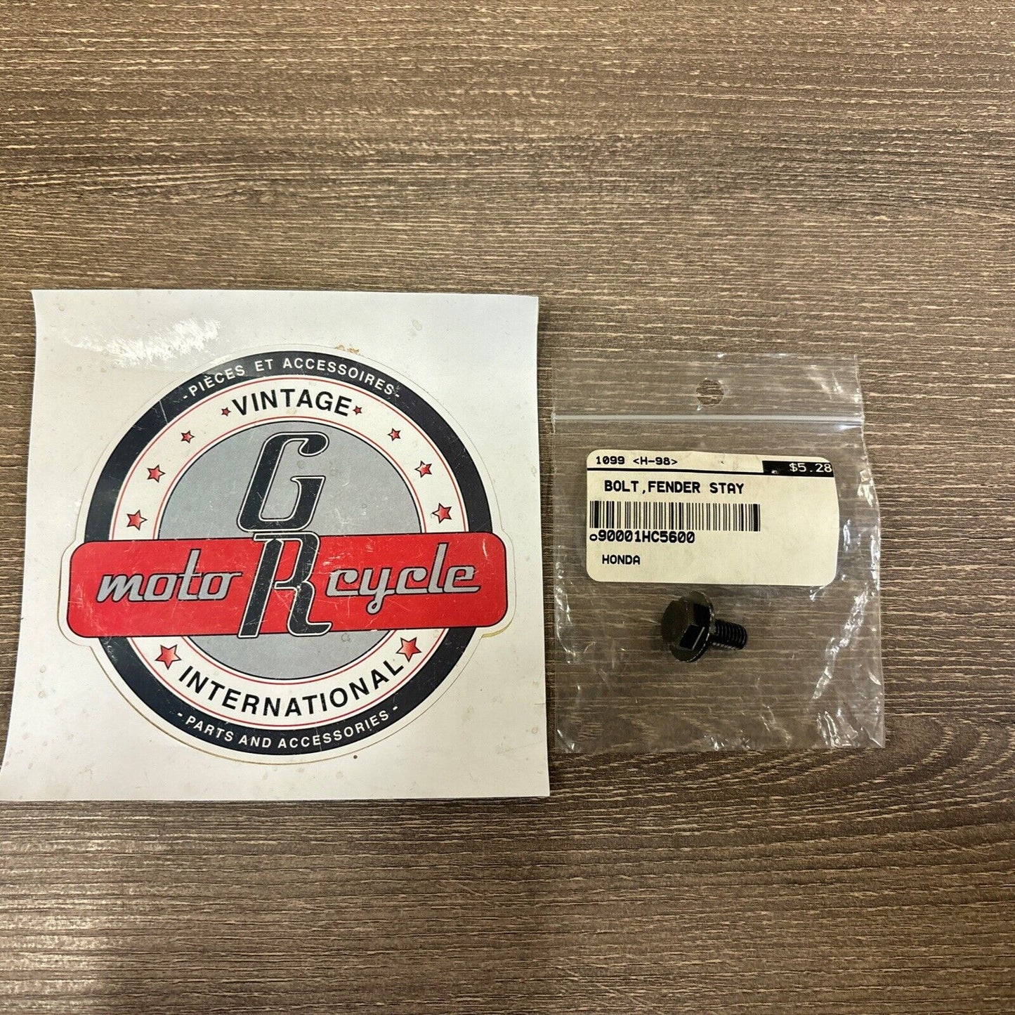 NOS Honda FL400R GL1500CF NR750 TRX300FW FENDER STAY BOLT 90001-HC5-600 H158