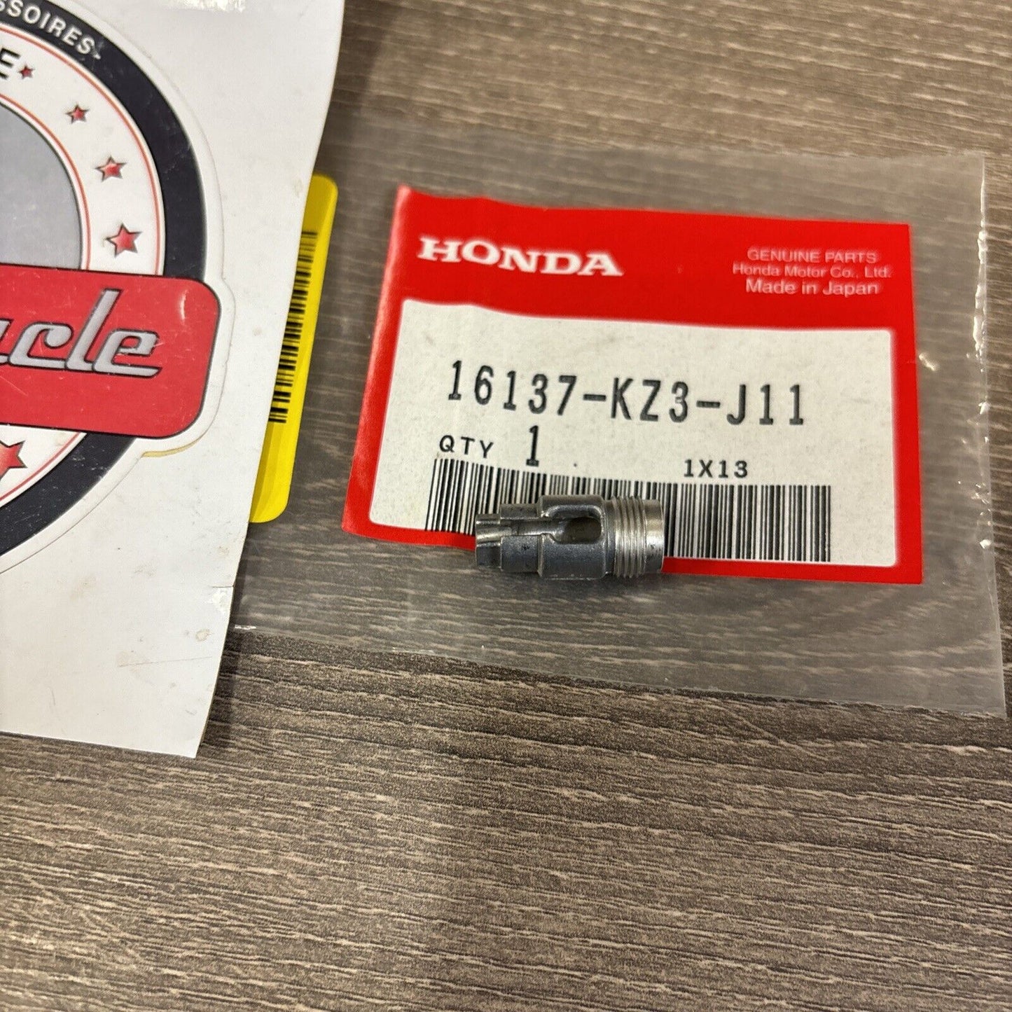 NOS Honda 1997 1999 2000 CR250R CABLE HOLDER 16137-KZ3-J11 H158