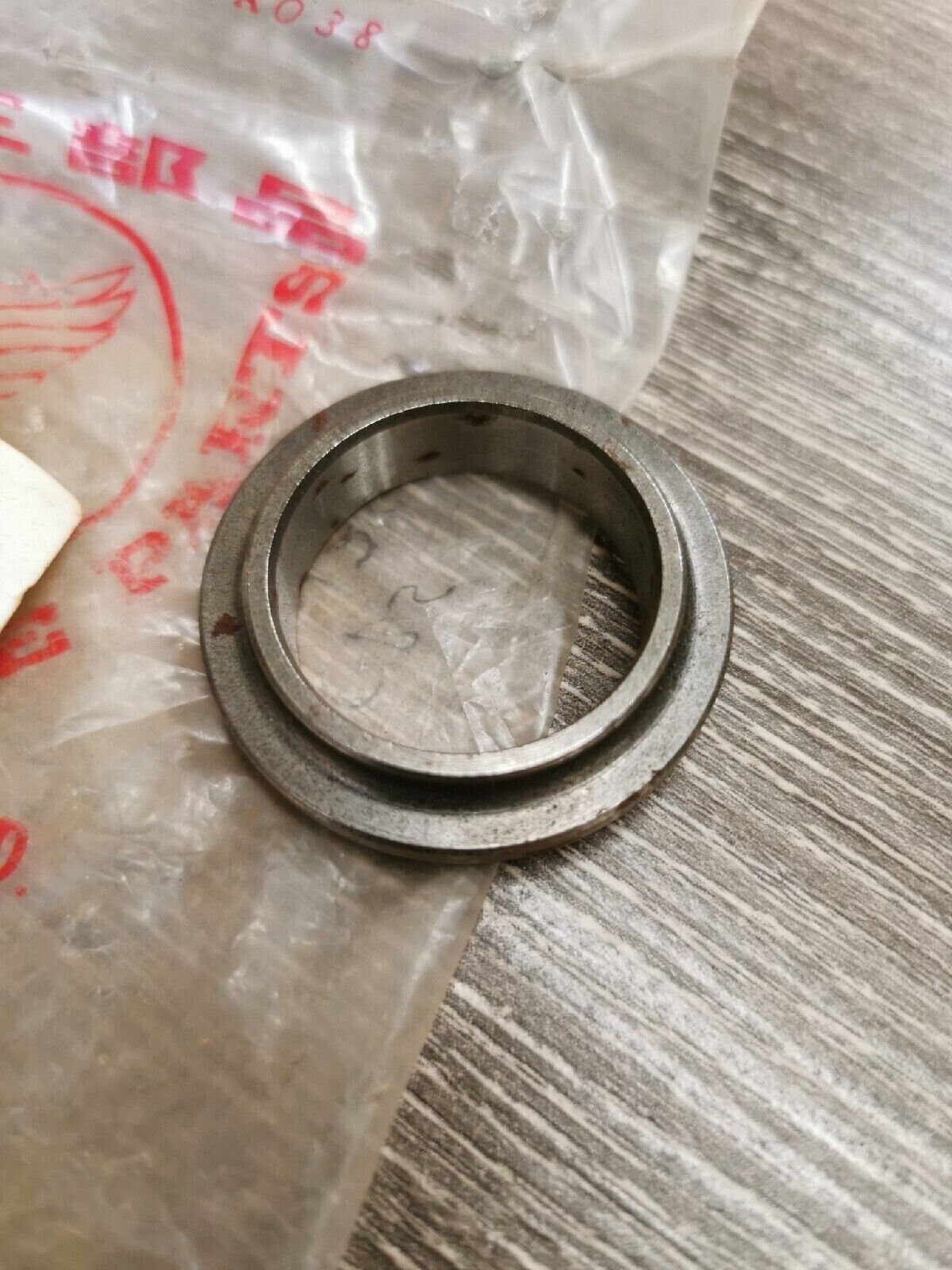 NOS HONDA CL360 CA72  RACE  STEERING CONE LOWER 53212-250-000 H17