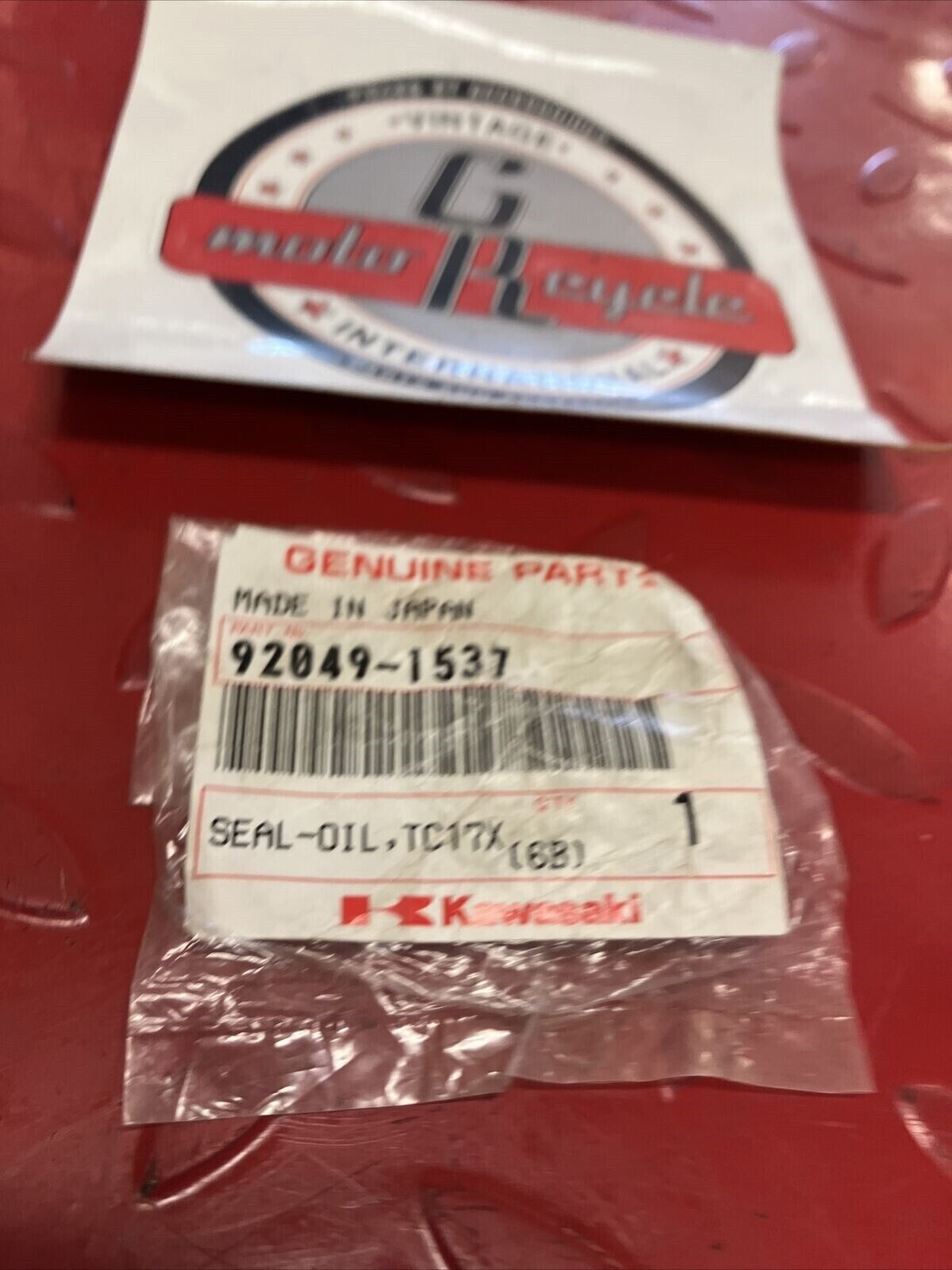 NOS KAWASAKI OIL SEAL 92049-1537 K11