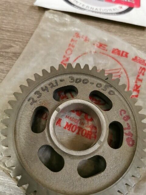 NOS HONDA CB750F CR125M 1974 1975 GEAR COUNTERSHAFT LOW 45T 23421-300-050 H92