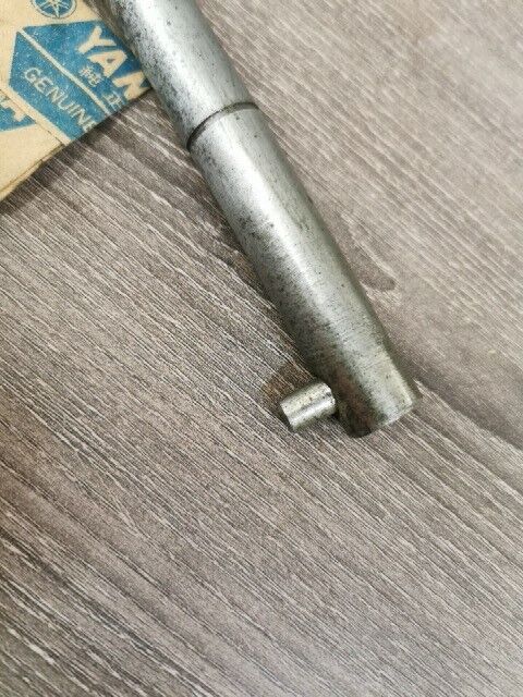 NOS YAMAHA FS1 FS1DX FS1E 1974 1975 AXLE PEDAL 283-27812-00-00 Y190