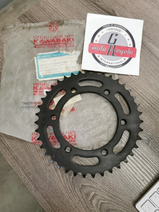 NOS KAWASAKI Ninja ZX ZX600  Hub Sprocket 39T 42041-1198  K29