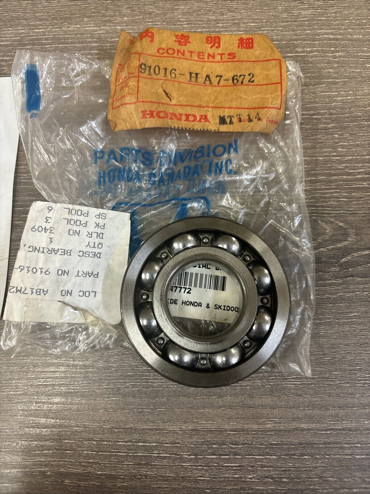 NOS Honda TRX350 TRX350D BEARING BALL 30X68X30 91016-HA7-772 H136