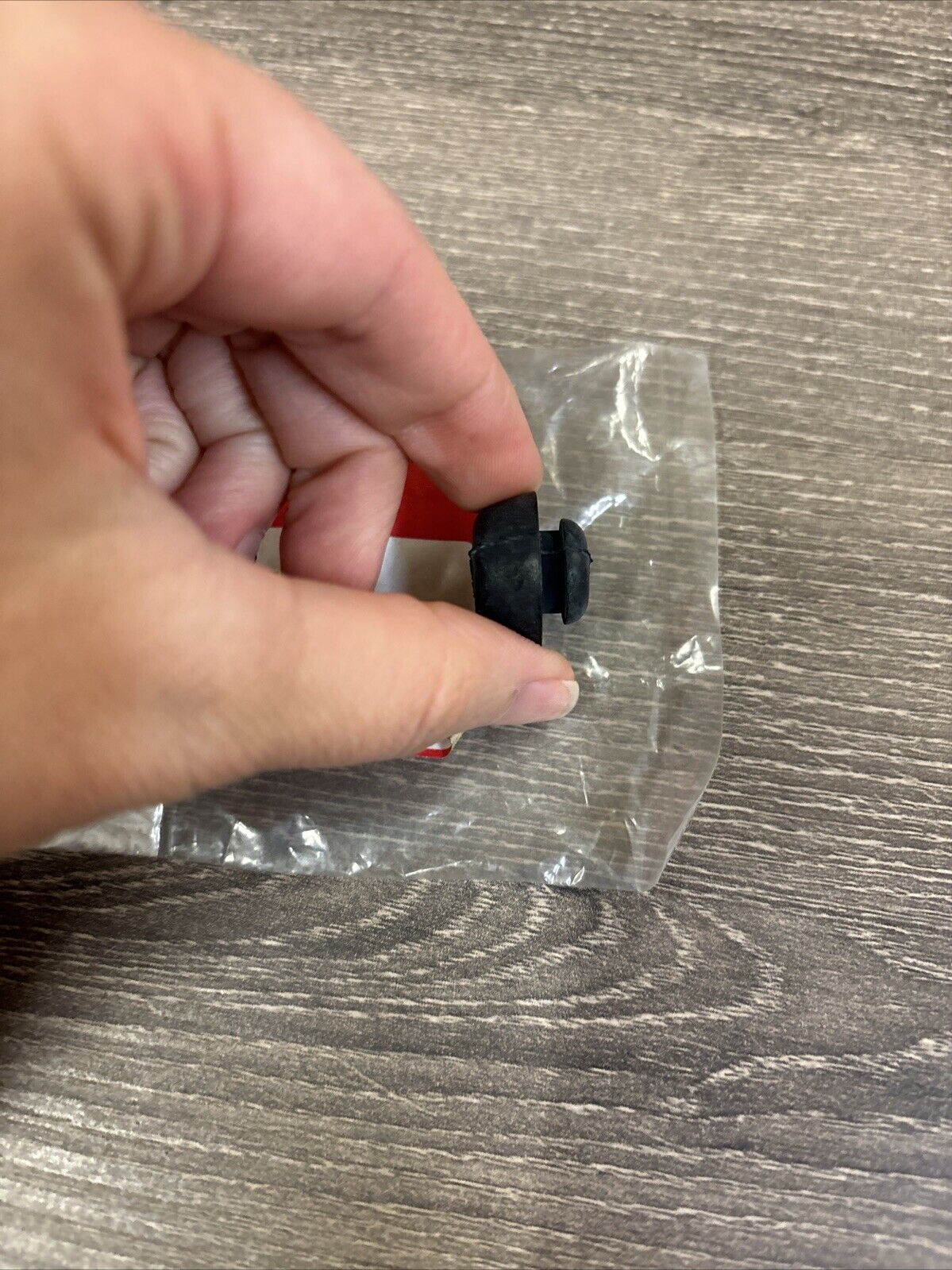 NOS Honda TRX300 TRX300FW TRX400FW TRX450 STOPPER RUBBER B 50354-HM5-730 H159