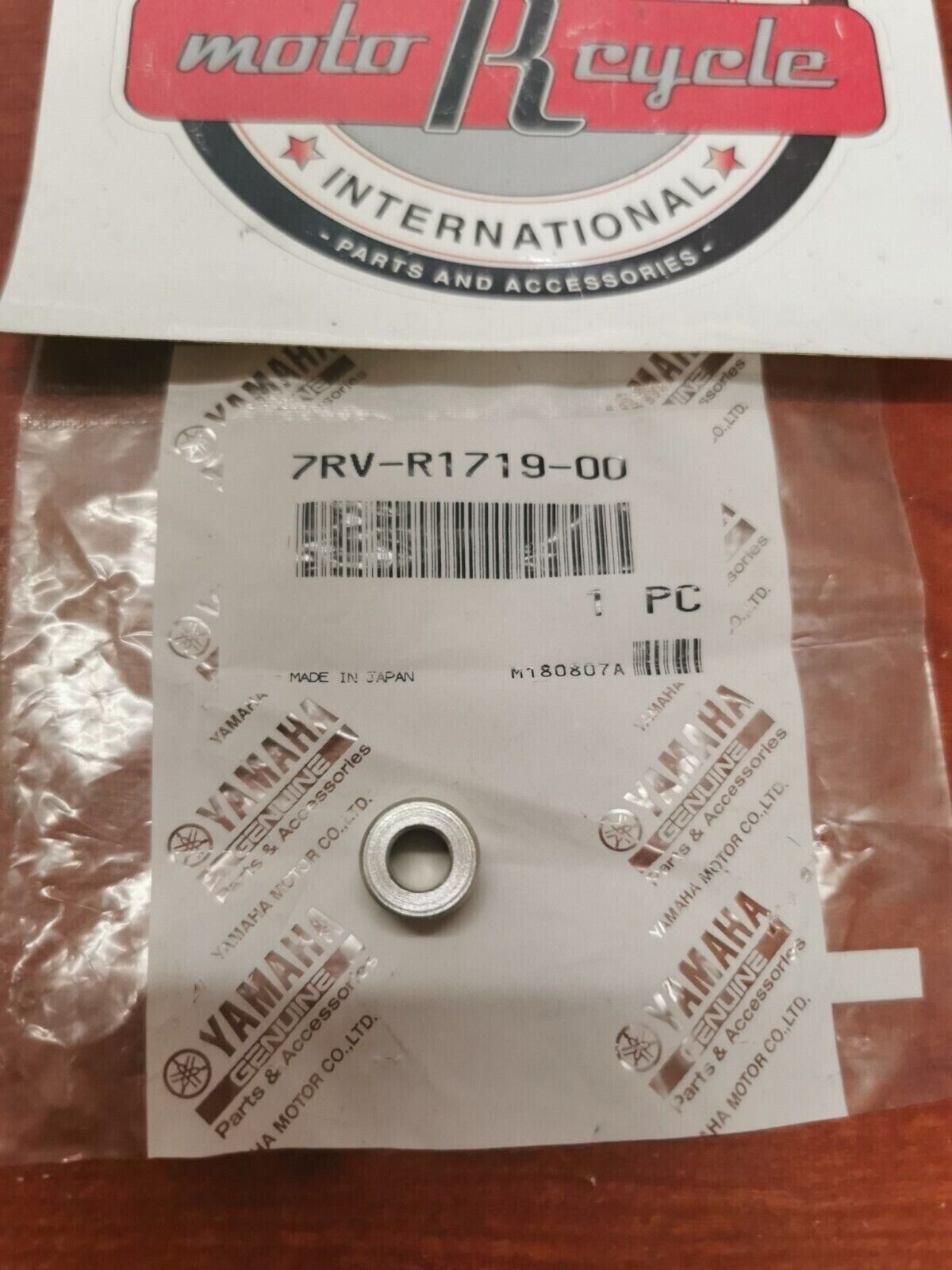 NOS Yamaha GUIDE COLLAR 7RV-R1719-00-00 Y81