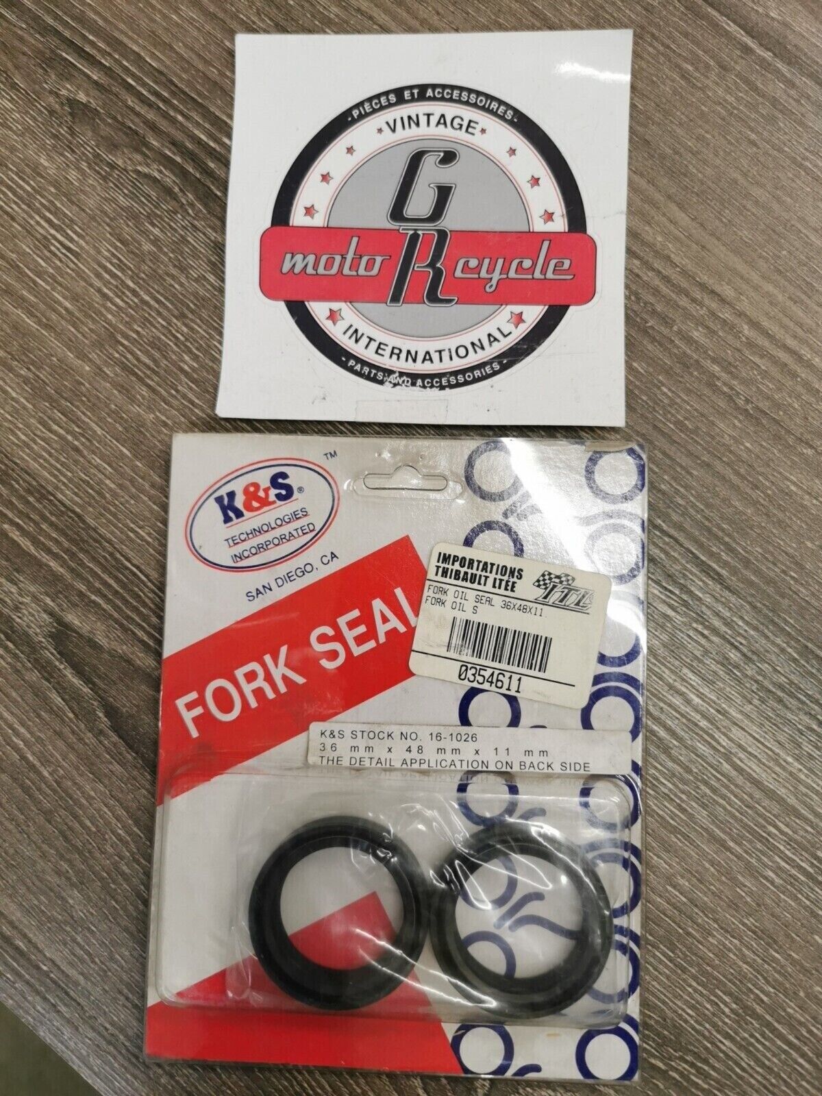 NOS K&S Honda Yamaha Fork Oil Seal Set 16-1026 J35